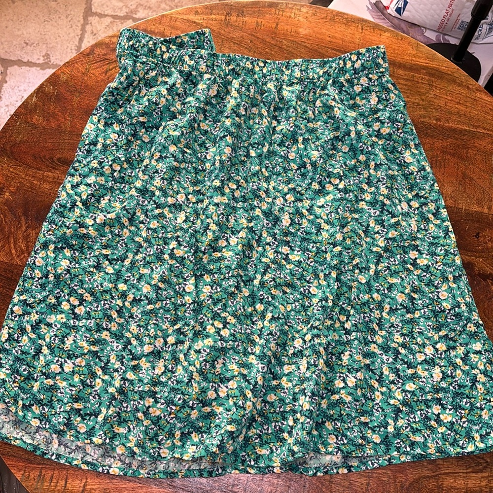 Old Navy Plus Size Green Floral Skirt